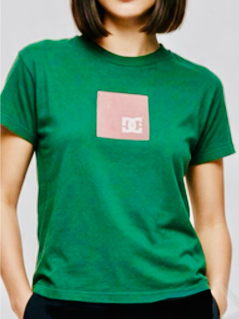 DC Girls' Grunge Tee 1990's-Y2K Excellent Condition